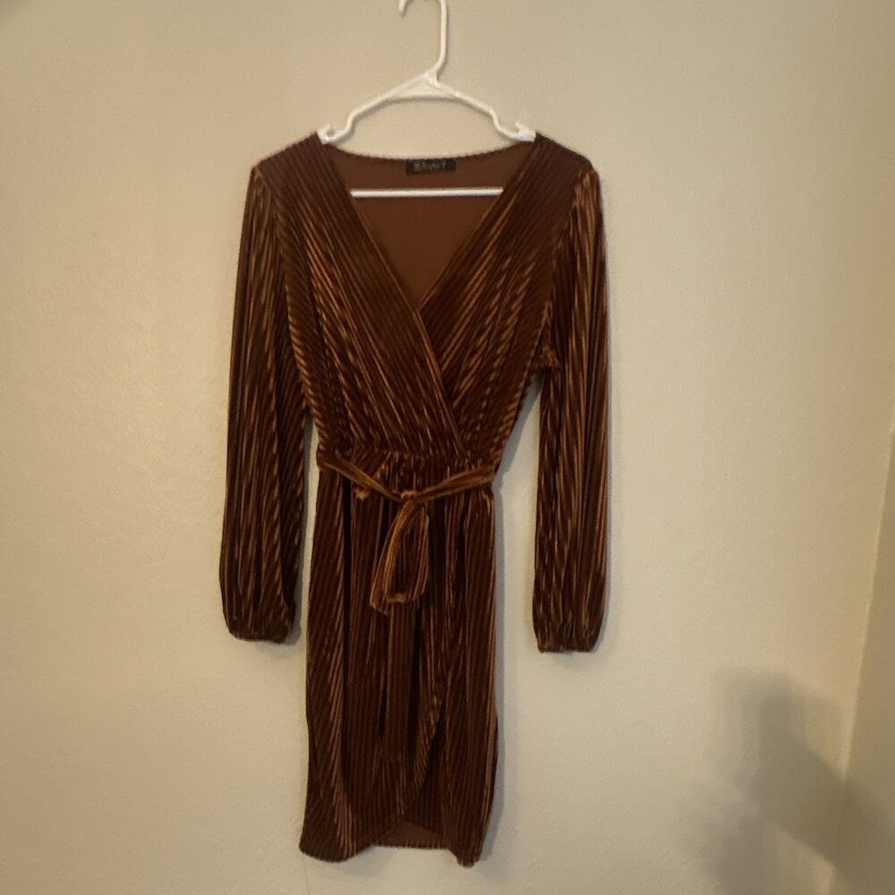 Women's Burnt Orange Dress Size Size Small V Neck and Wrap At Bottom Long Sleeve